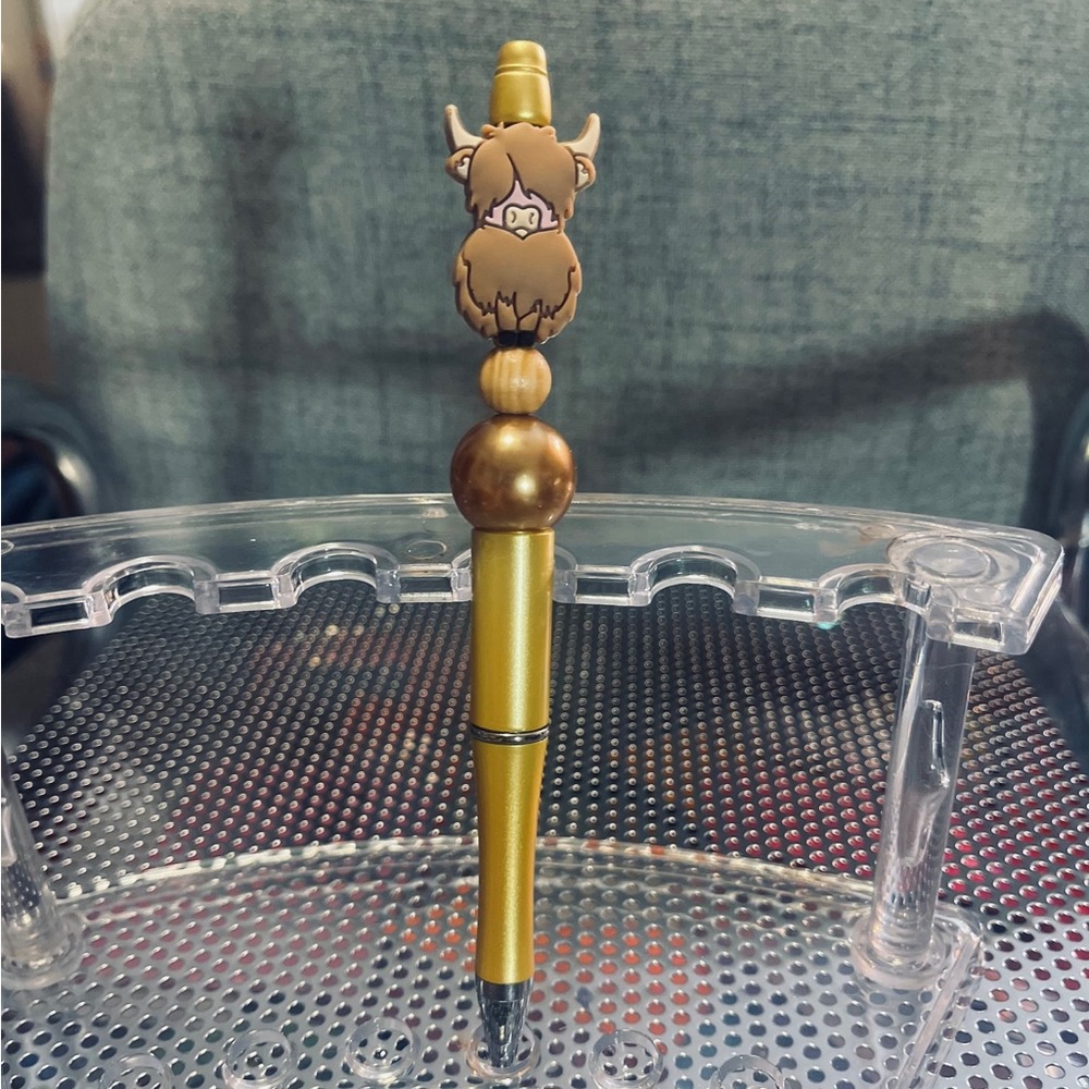 Highland cow cite bead ink pen